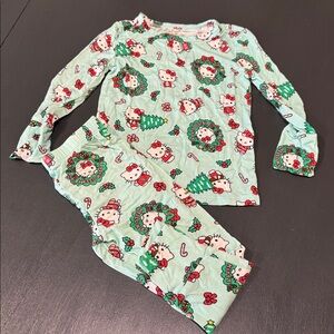Posh Peanut Hello Kitty Wreath Pajama Set 2T